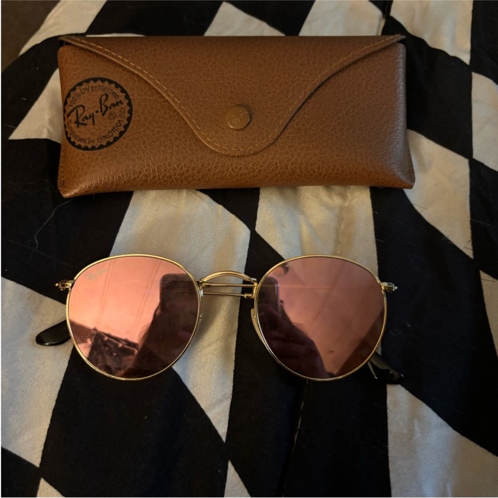 Circle ray bans